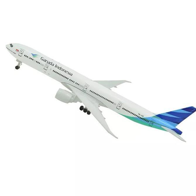 Pimon Miniatur Diecast Pesawat Garuda Indonesia Boeing B777-300ER Size Besar Bahan Besi Detail Mirip