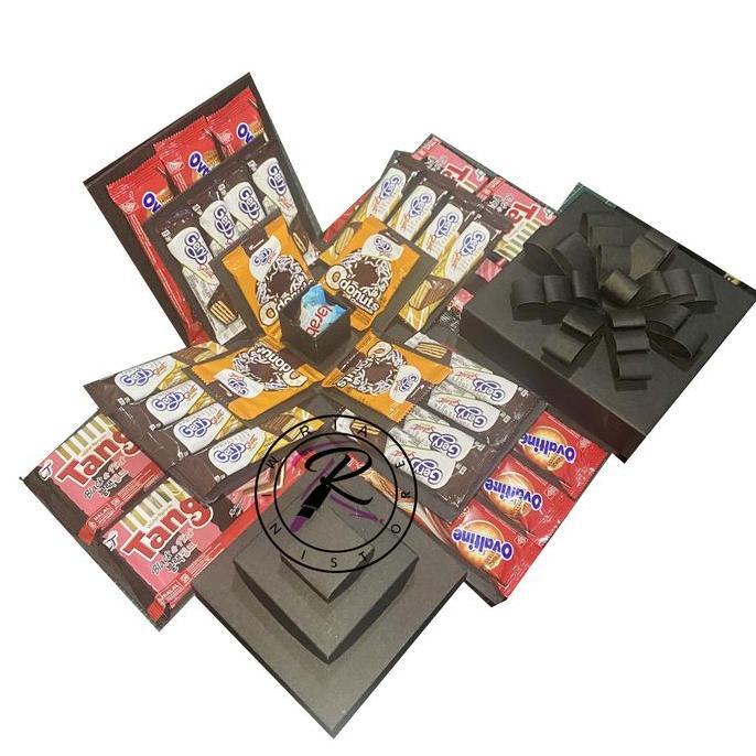 explosion Box Rostor Box Snack Karton 3 Layer Unik Hampers Kado dengan 8 Jenis Snack dan 1 Box Yupi 