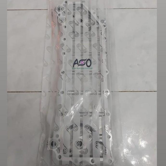 Oil Cooler Cover Fuso 6D40