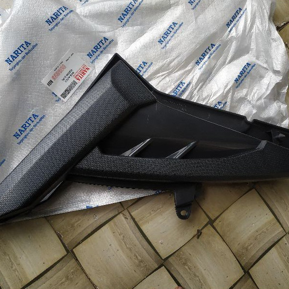 Cover Box Aki Yamaha VIXION Tutup Box Accu Yamaha VIXION