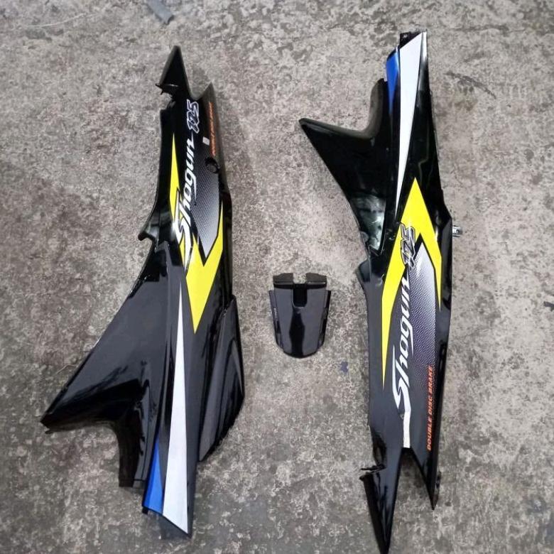 Original Cover Body Belakang Bodi Suzuki Shogun 125 Sp Set Striping Warna Hitam