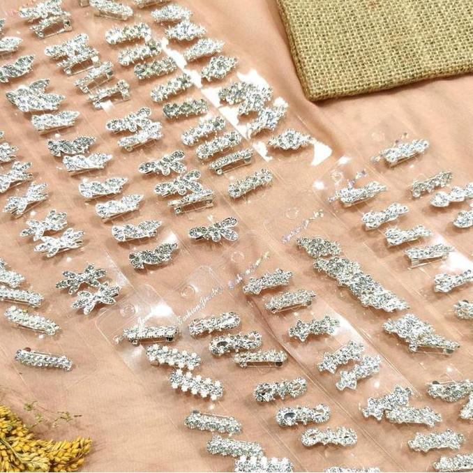 Bros Dagu Isi 12 Pcs Peniti Dagu Permata
