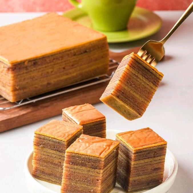 Torta- Lapis Legit Bangka Fika Cakes Yang Basah Bikin Meleleh Di Lidah  Food Brownies Frozen Gula Te