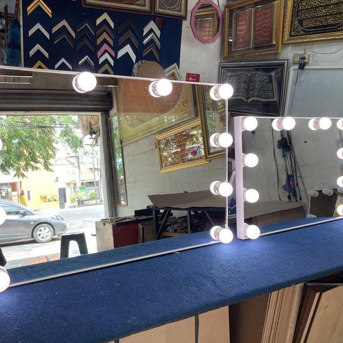 Vanity Mirror Cermin Rias Lampu Cermin Makeup Cermin Lampu