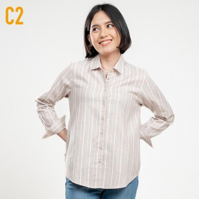 C2 Gazter Khaki Kemeja Casual Wanita