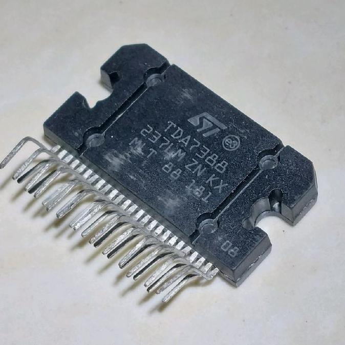 TDA7388 ZIP-25 ZIP25 TDA 7388 ST IC AUDIO AMPLIFIER 4-CHANNEL CLASS AB KOMPONEN 25PIN SE27
