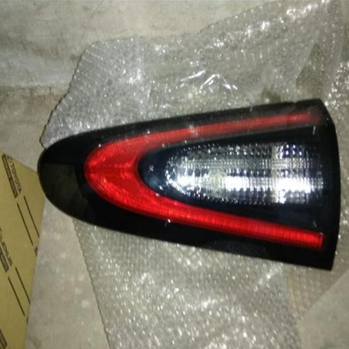 Lampu bagasi / Reflektor bagasi toyota sienta tipe Q orinal