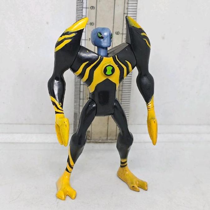 ACTION FIGURE 4' BEN 10 ULTIMATE ALIEN LODESTAR ORIGINAL BANDAI CN PS99