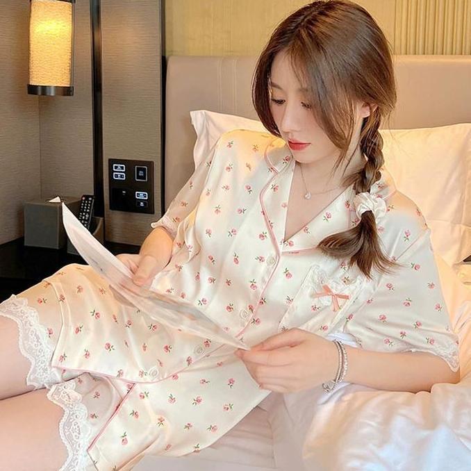 Qiu- Gumi - B05 Baju Tidur Nita Satin Motif Bunga Mirabela Renda Nyaman Ala Import Setelan Piyama Le
