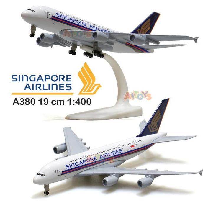_krevan76 - Diecast Pesawat Emirates Boeing B777-300ER 19 cm 1:400