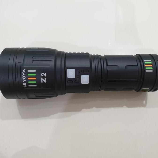 NEW Senter Leyoya Z2 6500 K Putih Natural 4000 Lumens Senter Super Terang
