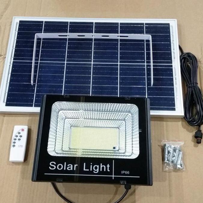 Lampu Sorot Solar Tenaga Surya 300 500 Watt Lampu Panel Surya