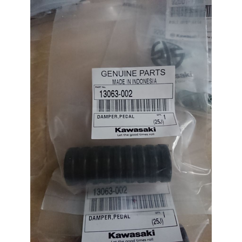 KARET KICK STARTER ORIGINAL KAWASAKI KGP NINJA R RR