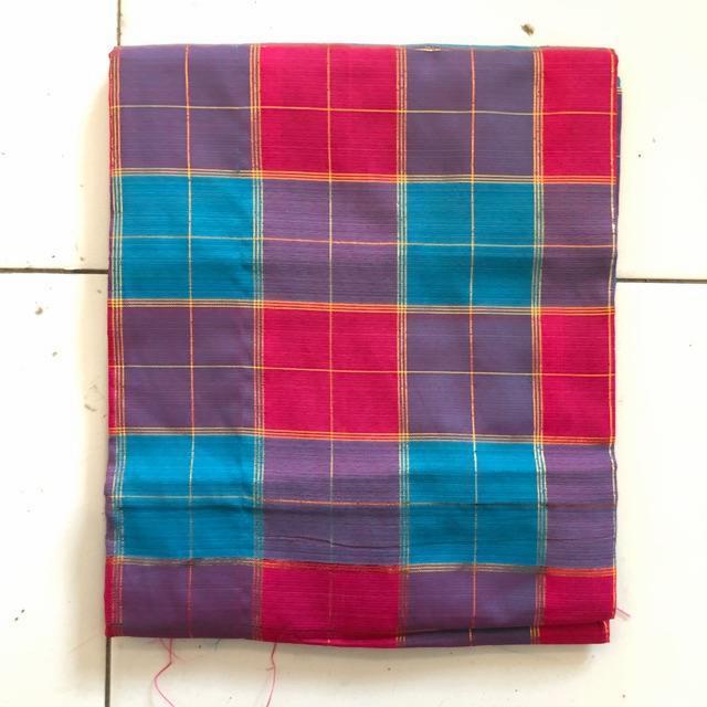 Bisa Cod - Kain Bugis Makasar / Sarung Baju Bodo / Kain Tenun Kotak Makasar