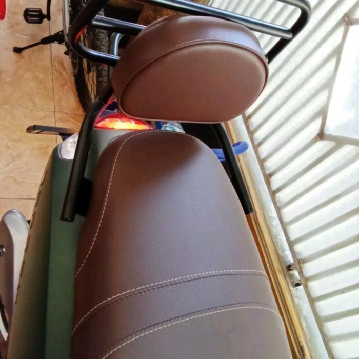 Aksesoris Backrack/ Sandaran Belakang Buat Honda Scoopy 2014 Sampe Skarang Original Dan Terpercaya