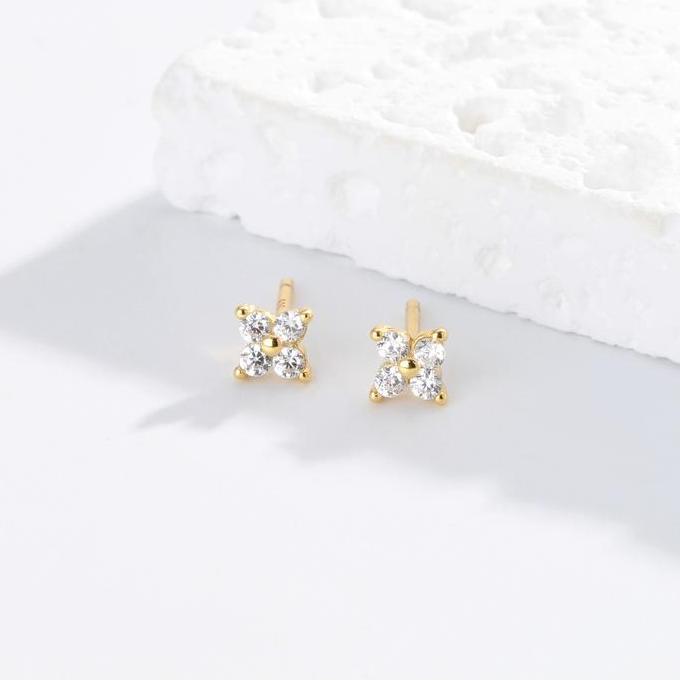 Anting tindik bunga kecil anti karat / chic tiny ear piercing / stud earrings simple