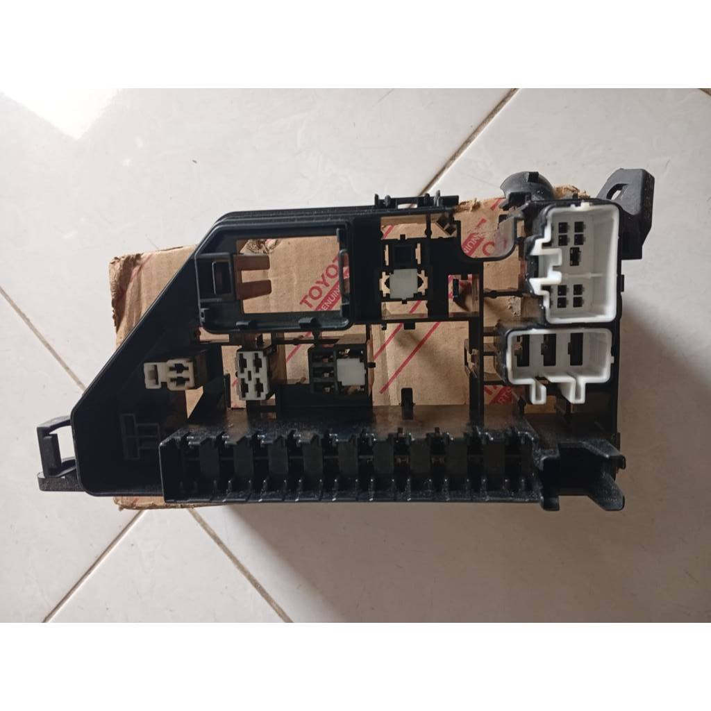 Fuse box Starlet Kapsul 2E