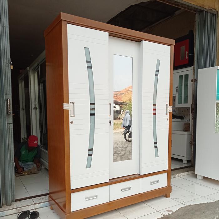 lemari kayu 3 pintu sleding