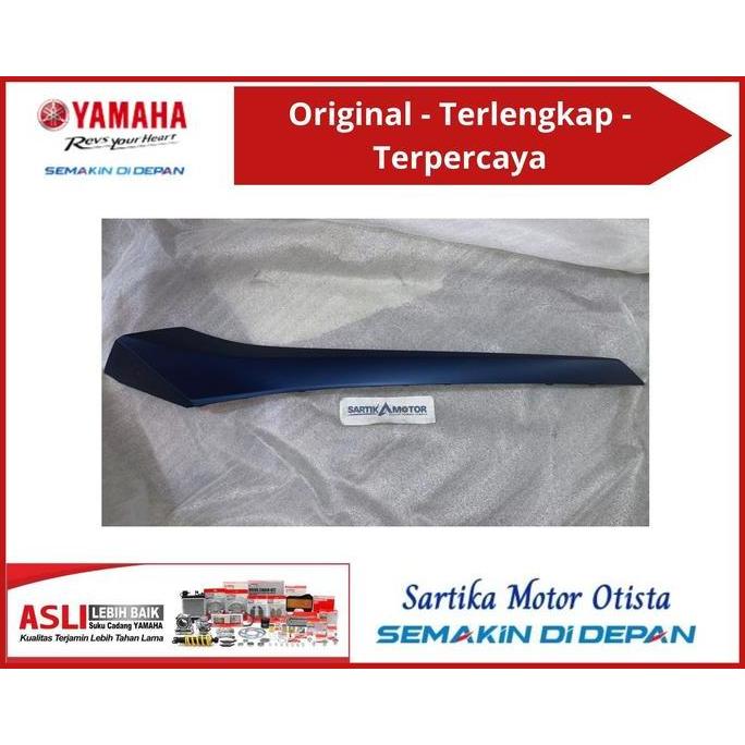 Mole Side Cover Original Mole Side Cover B74 2 Yamaha Xmax