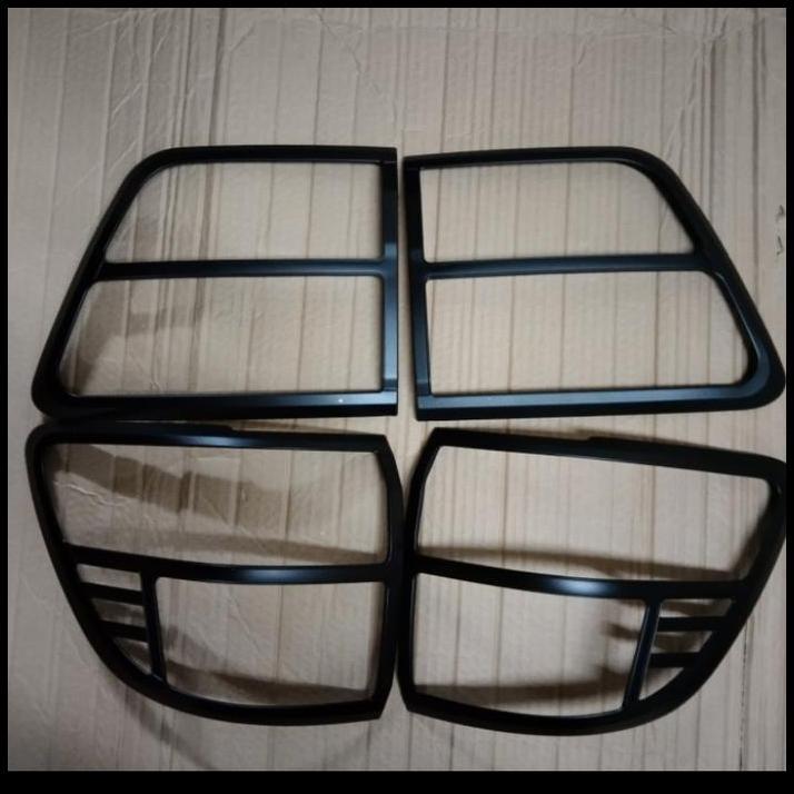 HOT DEAL GARNIS BELAKANG MOBIL FORTUNER 2008 HITAM