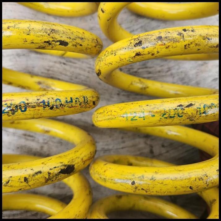 BEST DEAL LOWERING KIT COIL SPRING PER EMPUK CEPER POTONG MERCEDES BENZ MERCY W124 BELAKANG 