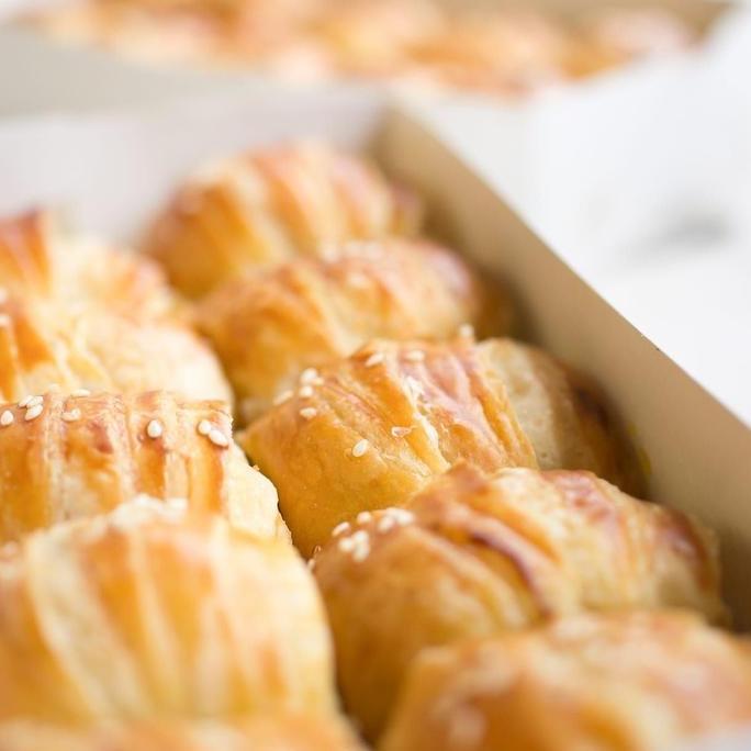 Bolen Tape Goela Semoet HALAL - Molen Peuyeum Bandung