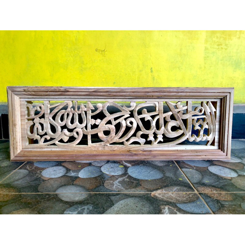 Loster Ventilasi Udara Kayu Jati Ukiran Kaligrafi Assalamualaikum