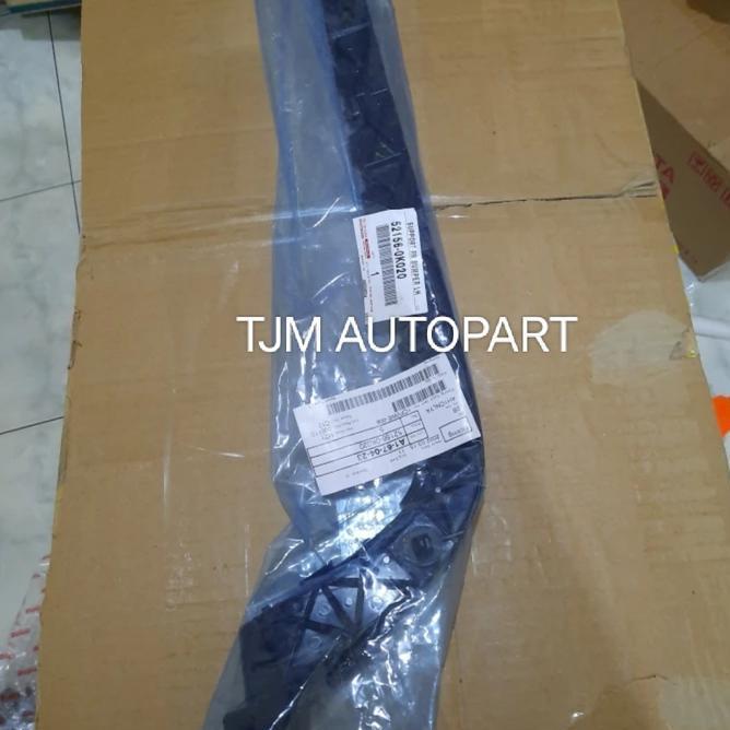 Breket Bumper Belakang Innova 2012 2012-2015 Satuan