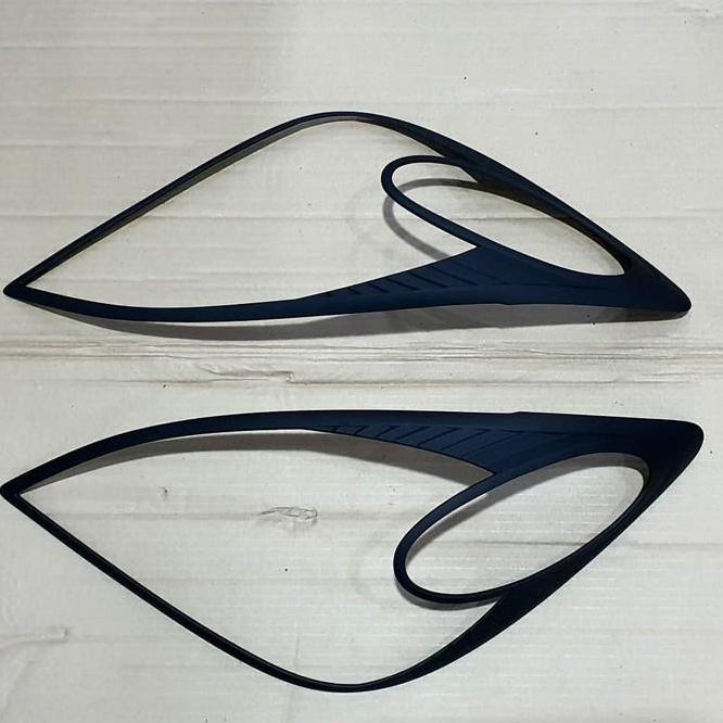 Garnish Garnis Lampu New 2008 Hitam Doff Depan Avanza Xenia 2008-2011