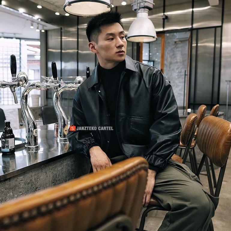 HEMAT JNK x MINJON - Jaket Pria Bomber Tactical Oversize Retro Bahan Semi Kulit Sintetis Viena Faux 