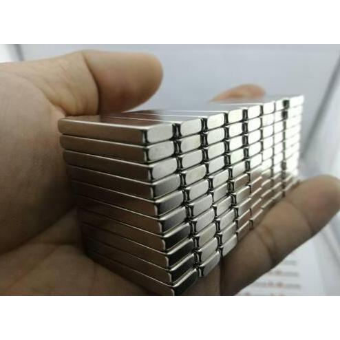 Magnet Kotak Batang Neodymium Super Kuat keemasan