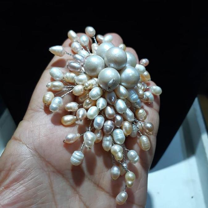 Bros mutiara enam barok, bros kebaya mutiara barok TI