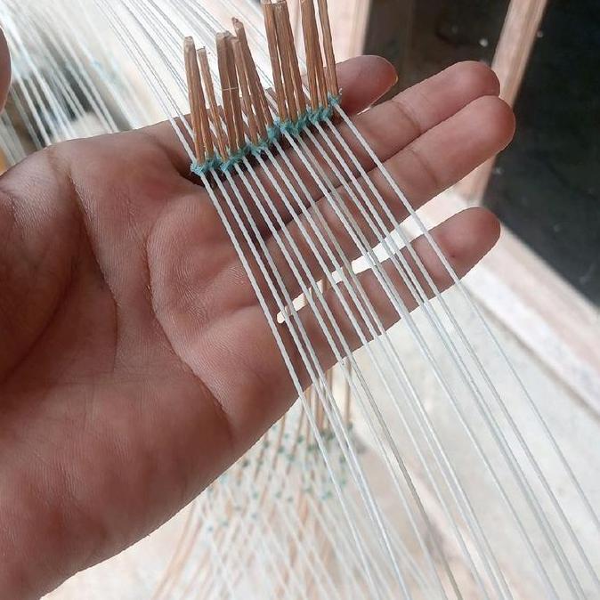 ragangan layangan papiran/layangan malam tinggal menyamakin atau mlastiki bonus plastik dan benang