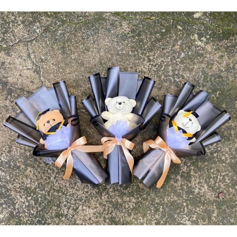 Buket wisuda // buket bunga wisuda murah // buket beruang wisuda