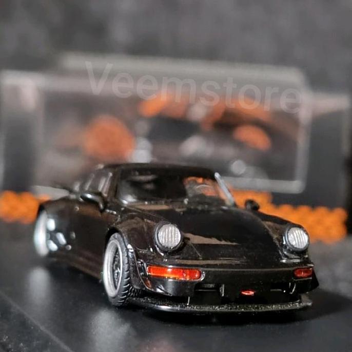 Diecast 1:64 Porsche RWB 964 Big Ducktail [Flame] Hitam Glossy