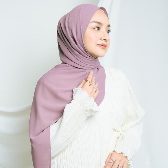 MAUVE Hijab Pashmina Ceruty Babydoll Premium ( Hijab Warna Mauve , Black, Broken White, Burgundy, Li