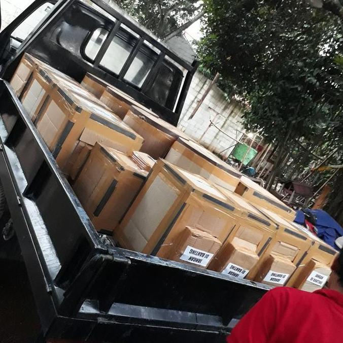 Glodok untuk burung nuri L penempatan kanan