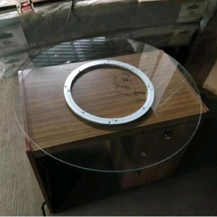 Kaca Putaran Meja Makan Bulat D.75cm