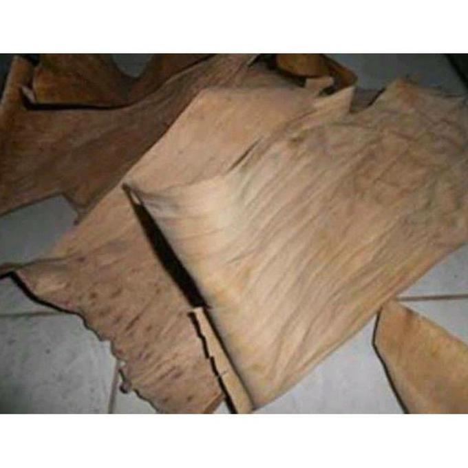 Daun pisang kering kalaras 100gr media jangkrik,dan ikan cupang