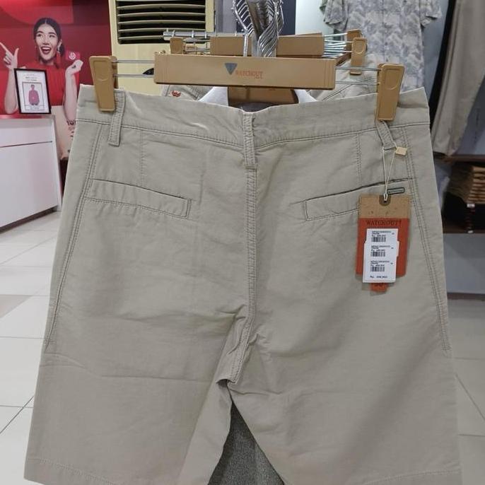 CELANA PENDEK WATCHOUT CASUAL ORIGINAL REGULER WARNA CREAM