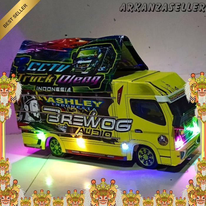 Truk Oleng Mainan Miniatur Truk Ada Lampu Dan Terpal