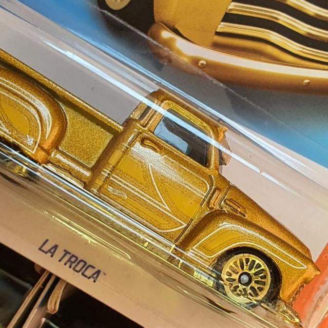 ORIGINAL Hotwheels La Troca Gold