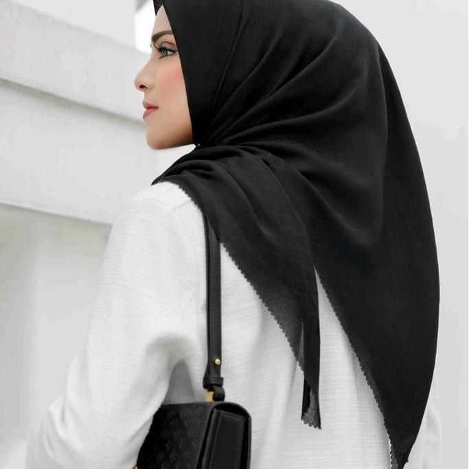 Hijab Buttonscarves Voal Polos Pin logo BS