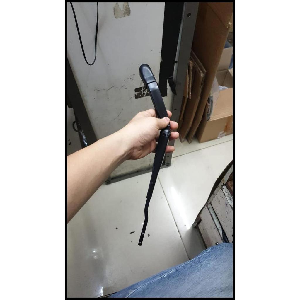 TERBARU OEM ARM WIPER ARM DAIHATSU TAFT / FEROZA