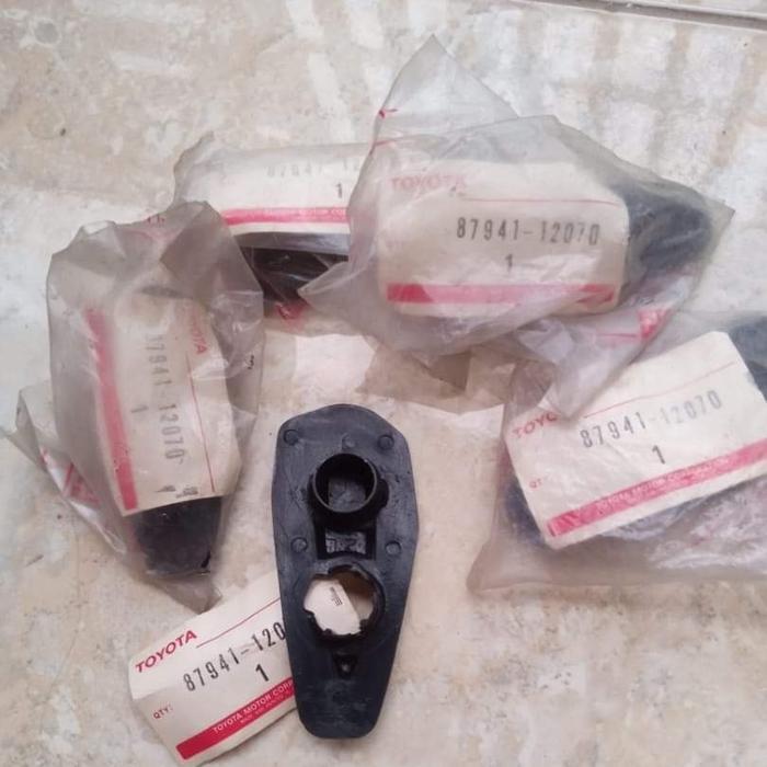 Tatakan Spion Tanduk Corolla Dx Ke70 Th 80 Kiri Original 87941-12070 Original Dan Terpercaya