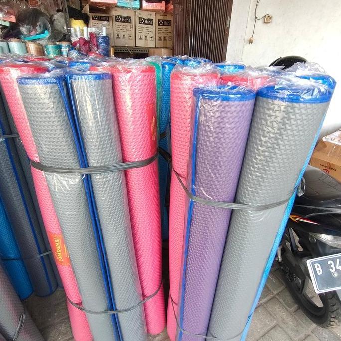 Tikar Karpet Matras Plastik/Karpet Piknik Bentol /Spon Bentol Tebal