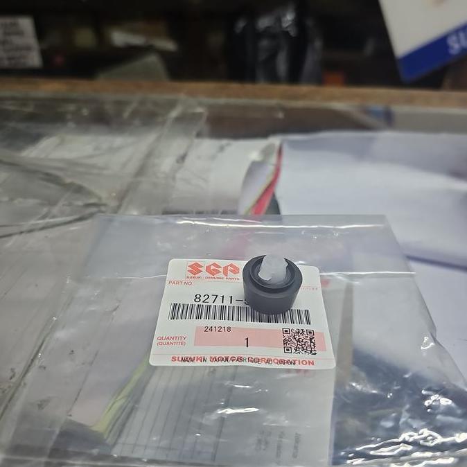 Stoper/Cushion Pintu Pojok Bawah Suzuki All New Ertiga/Ertiga Xl7