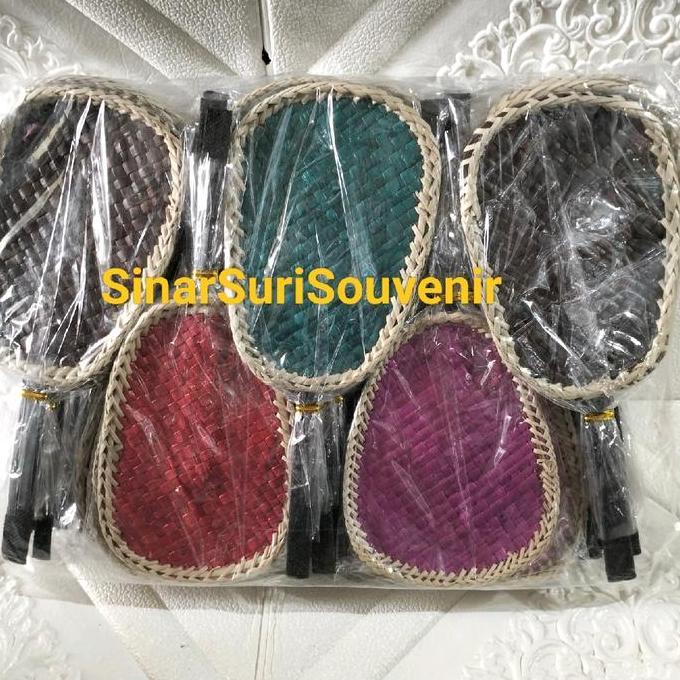50 pcs Souvenir Pernikahan Kipas Pandan / kipas anyaman/ kipas tikar  unik  kemas plastik