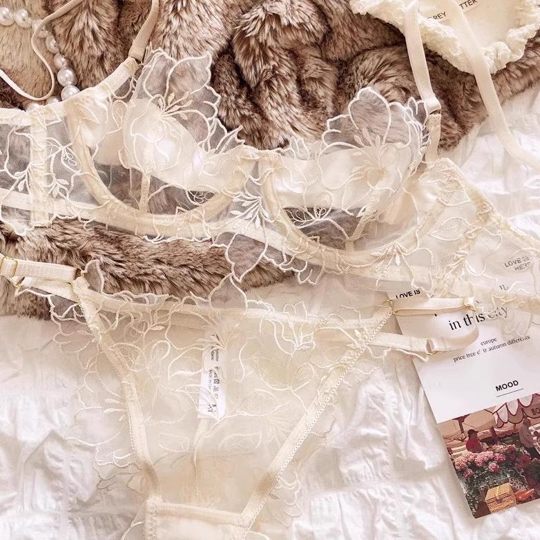 HOT PRODUCT BEVERLY JEAN - Marie Set Setelan Bra Kawat + CD Seksi Cewe Pakaian Dalam Lengkap Renda