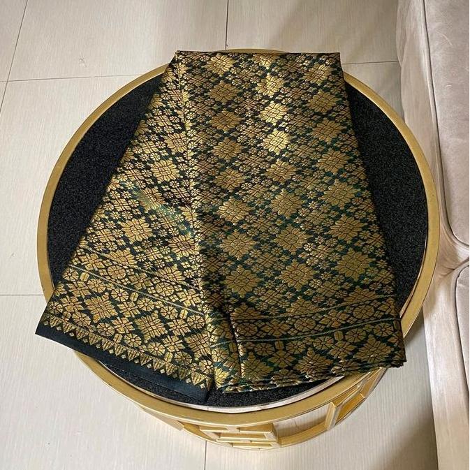 ROK LILIT SONGKET / ROK KAIN MELAYU / ROK SONGKET / ROK SONGKET LILIT / ROK JADI IKAT Wisuda Wanita 